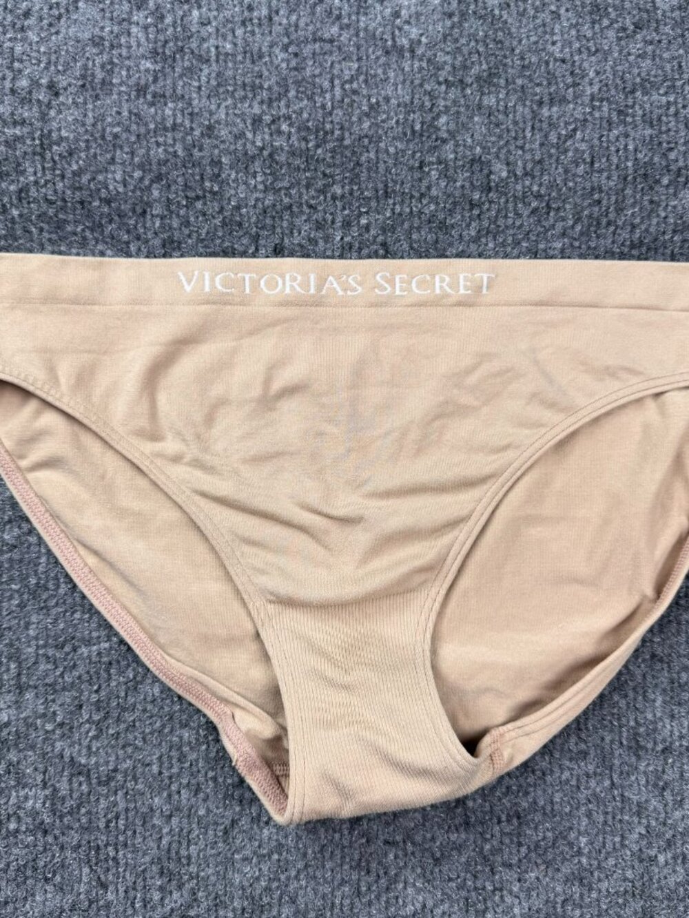 victoria's secret seamless logo bikini panties beige medium - new